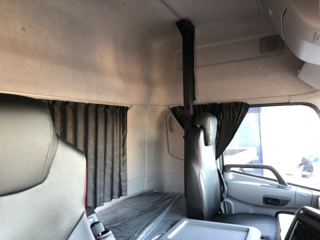 UDトラックス（日産） クオン 大型 トラクタ 2RG-GK5DAB(99098) 15枚目