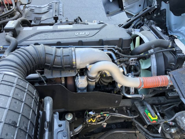 UDトラックス（日産） クオン 大型 トラクタ 2RG-GK5DAB(99098) 16枚目