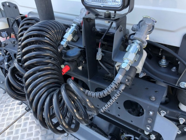 UDトラックス（日産） クオン 大型 トラクタ 2RG-GK5DAB(99098) 30枚目