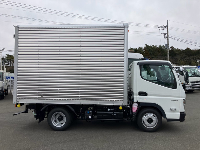 三菱ふそう キャンター 小型 バン 2RG-FBA20(99099) 4枚目