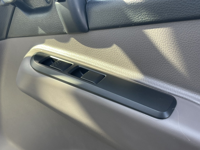 三菱ふそう キャンター 小型 Wキャブ 2RG-FBA20(99100) 17枚目