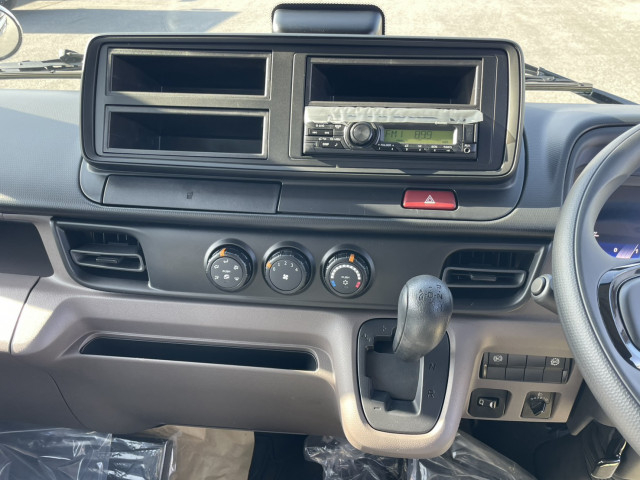 三菱ふそう キャンター 小型 Wキャブ 2RG-FBA20(99100) 27枚目