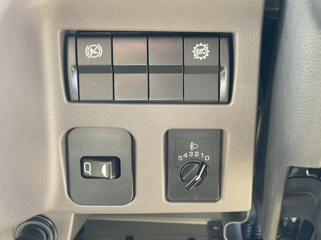 三菱ふそう キャンター 小型 Wキャブ 2RG-FBA20(99100) 28枚目