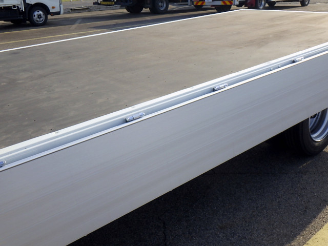 三菱ふそう キャンター 小型 平ボディ 2PG-FEBS0(99101) 9枚目