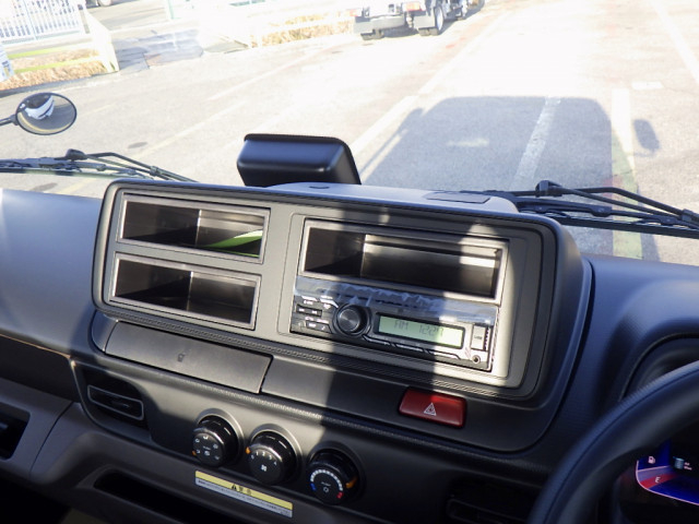 三菱ふそう キャンター 小型 平ボディ 2PG-FEBS0(99101) 15枚目