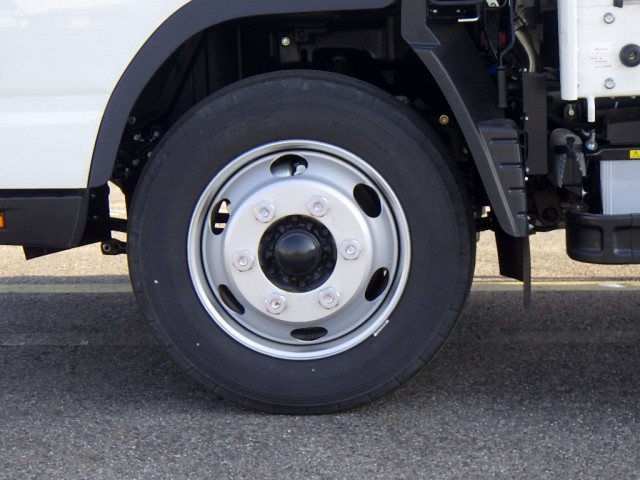 三菱ふそう キャンター 小型 平ボディ 2PG-FEBS0(99101) 18枚目