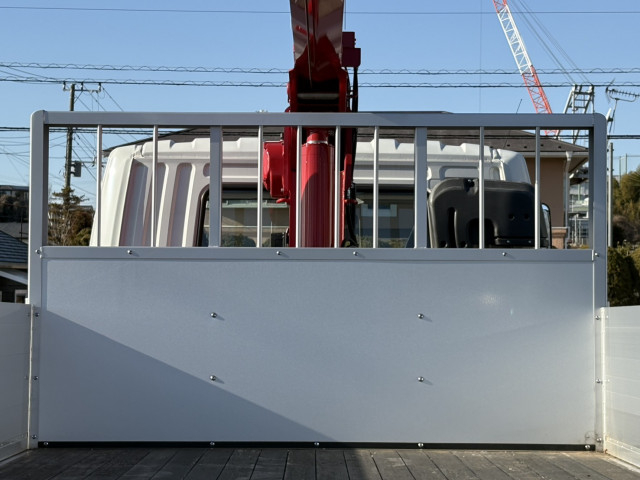 三菱ふそう ファイター 増トン 平ボディ（クレーン付） 2KG-FK62FZ(99102) 13枚目