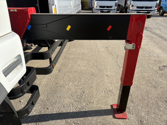 三菱ふそう ファイター 増トン 平ボディ（クレーン付） 2KG-FK62FZ(99102) 17枚目