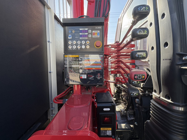 三菱ふそう ファイター 増トン 平ボディ（クレーン付） 2KG-FK62FZ(99102) 18枚目