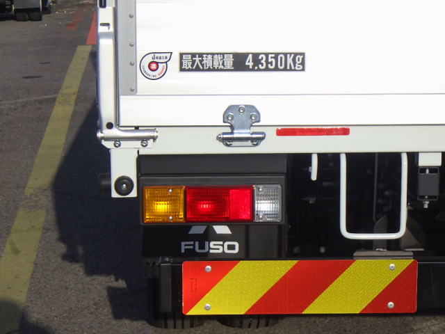 三菱ふそう キャンター 小型 平ボディ 2PG-FEBS0(99101) 32枚目