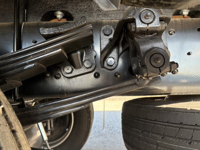 三菱ふそう ファイター 増トン 平ボディ（クレーン付） 2KG-FK62FZ(99102) 23枚目