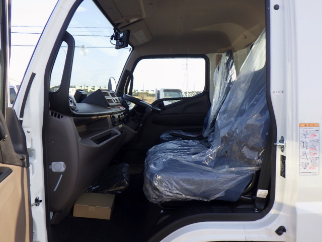 三菱ふそう キャンター 小型 平ボディ 2PG-FEBS0(99101) 41枚目