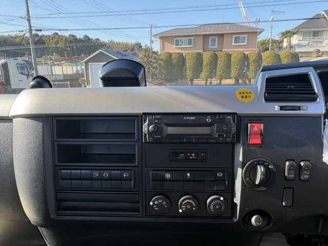 三菱ふそう ファイター 増トン 平ボディ（クレーン付） 2KG-FK62FZ(99102) 33枚目