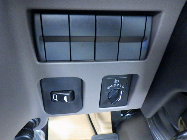 三菱ふそう キャンター 小型 平ボディ 2PG-FEBS0(99101) 46枚目