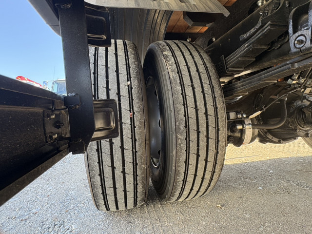 三菱ふそう ファイター 増トン 平ボディ（クレーン付） 2KG-FK62FZ(99102) 47枚目