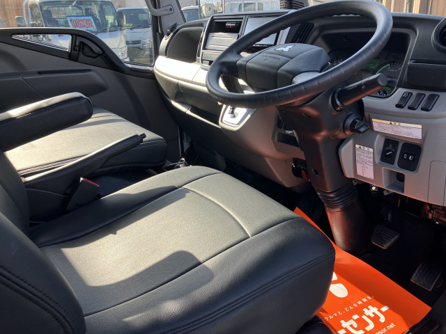 三菱ふそう キャンター 小型 平ボディ 2RG-FDA20(99109) 5枚目