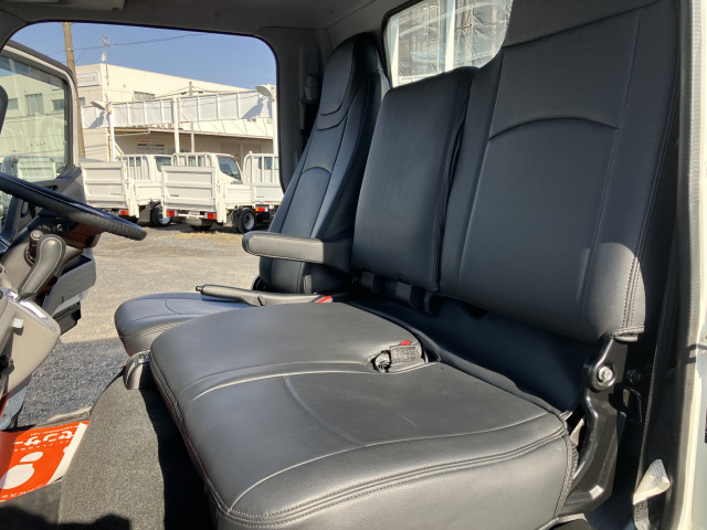 三菱ふそう キャンター 小型 平ボディ 2RG-FDA20(99109) 24枚目