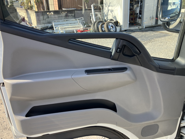 三菱ふそう キャンター 小型 平ボディ 2RG-FDA20(99109) 26枚目