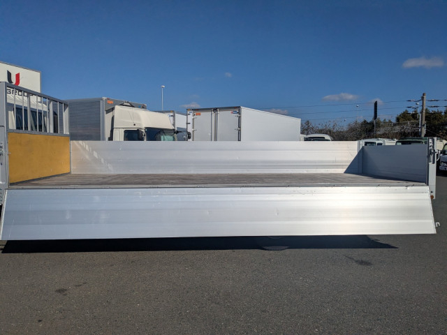 日野 レンジャー 中型 平ボディ 2KG-FD2ABG(99110) 17枚目