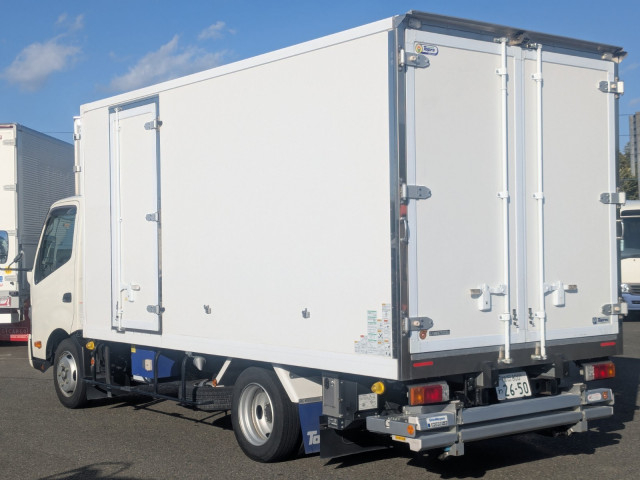 日野 デュトロ 小型 冷蔵冷凍バン 2RG-XZU710M(99111) 5枚目