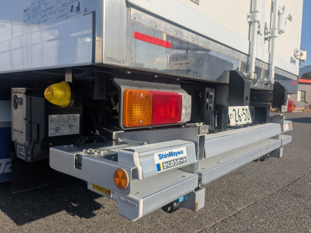 日野 デュトロ 小型 冷蔵冷凍バン 2RG-XZU710M(99111) 7枚目