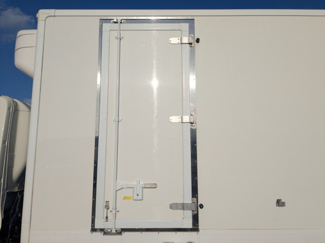 日野 デュトロ 小型 冷蔵冷凍バン 2RG-XZU710M(99111) 28枚目