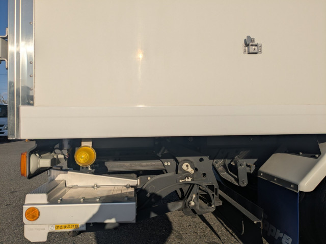 日野 デュトロ 小型 冷蔵冷凍バン 2RG-XZU710M(99111) 33枚目