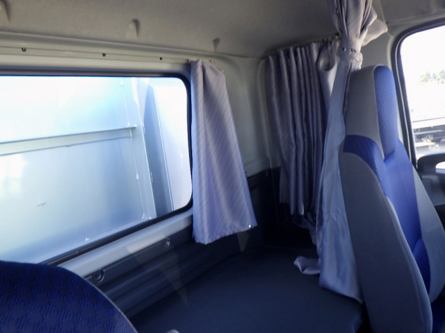 いすゞ フォワード 中型 平ボディ 2RG-FRR90S2(99113) 19枚目