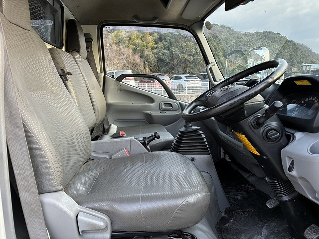 Hino dutro Small Flat body 2RG-XZU645M(99116) 29枚目