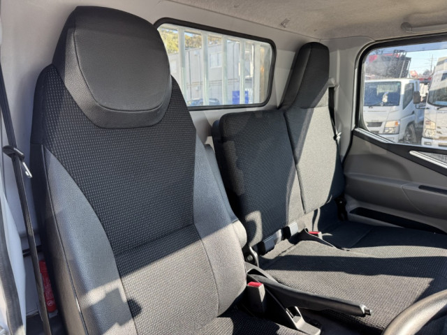 三菱ふそう キャンター 小型 平ボディ 2PG-FBAV0(99118) 21枚目