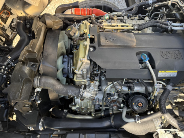 三菱ふそう キャンター 小型 平ボディ 2PG-FBAV0(99118) 31枚目