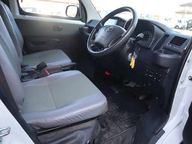 トヨタ タウンエース 小型 バン 5BF-S413M(99121) 33枚目