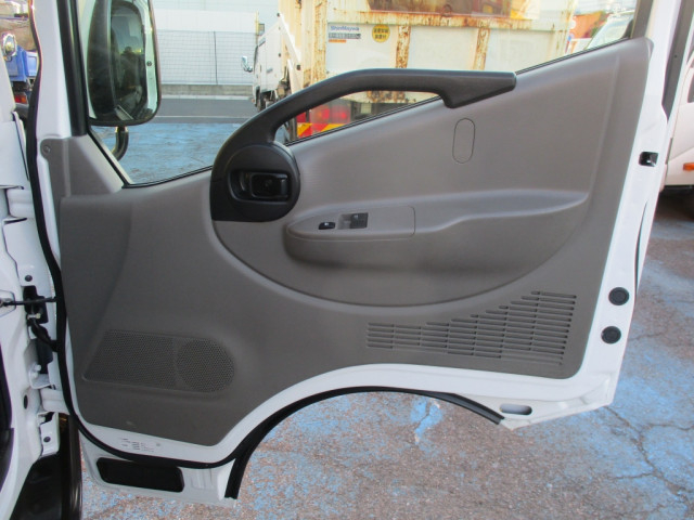 日産自動車 アトラス 小型 平ボディ CBF-SQ2F24(99124) 23枚目