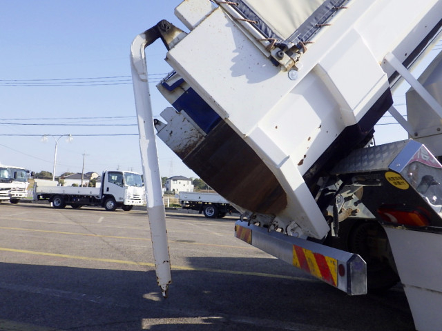 UDトラックス（日産） クオン 大型 土砂ダンプ 2PG-CW4AL(99125) 10枚目