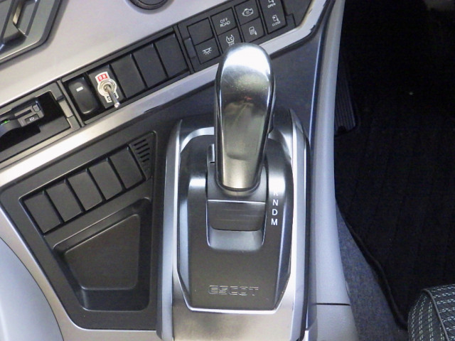 UDトラックス（日産） クオン 大型 土砂ダンプ 2PG-CW4AL(99125) 15枚目