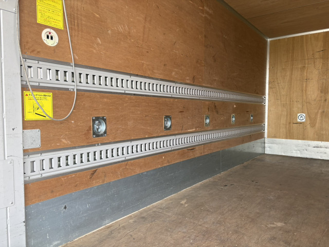 トヨタ ダイナ 小型 バン 2RG-XZU655(99126) 12枚目