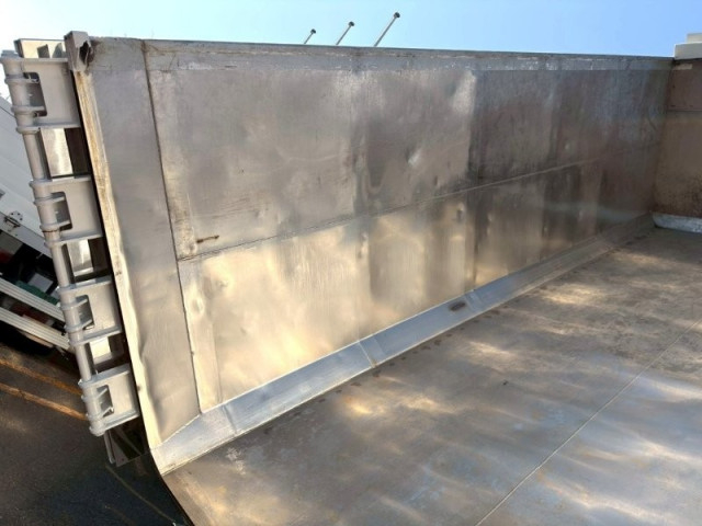 いすゞ フォワード 増トン 土砂ダンプ 2KG-FVZ60U2(99127) 11枚目