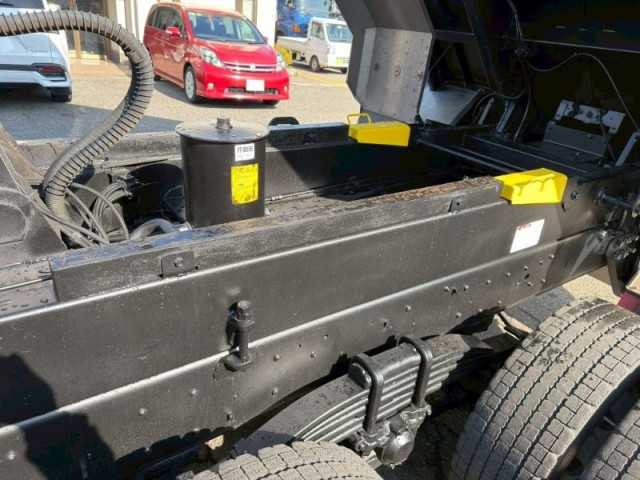 いすゞ フォワード 増トン 土砂ダンプ 2KG-FVZ60U2(99127) 18枚目