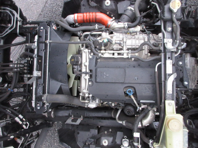 三菱ふそう キャンター 小型 平ボディ（クレーン付） 2PG-FEB50(99128) 17枚目