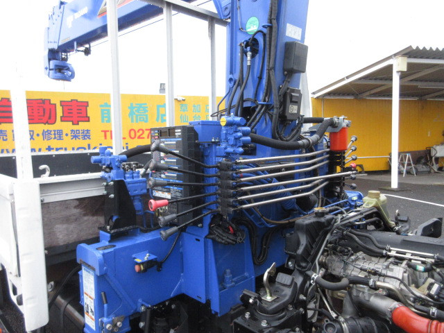 三菱ふそう キャンター 小型 平ボディ（クレーン付） 2PG-FEB50(99128) 25枚目