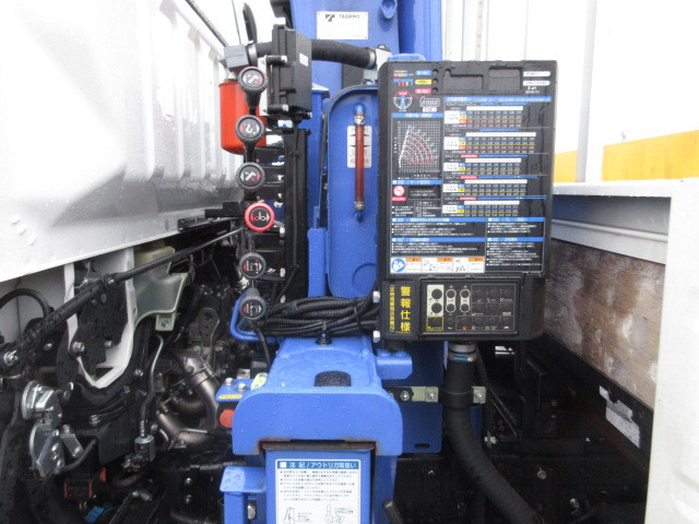 三菱ふそう キャンター 小型 平ボディ（クレーン付） 2PG-FEB50(99128) 30枚目