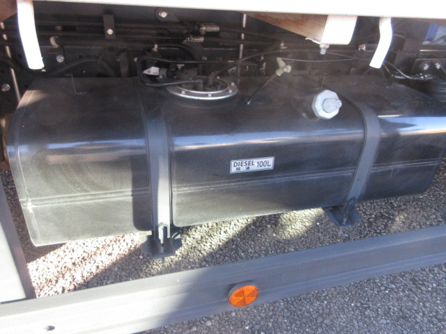 三菱ふそう キャンター 小型 平ボディ（クレーン付） 2PG-FEB50(99128) 38枚目