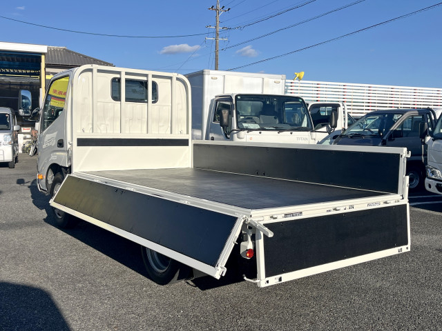 トヨタ ダイナ 小型 平ボディ 2RG-XZC605(99130) 7枚目
