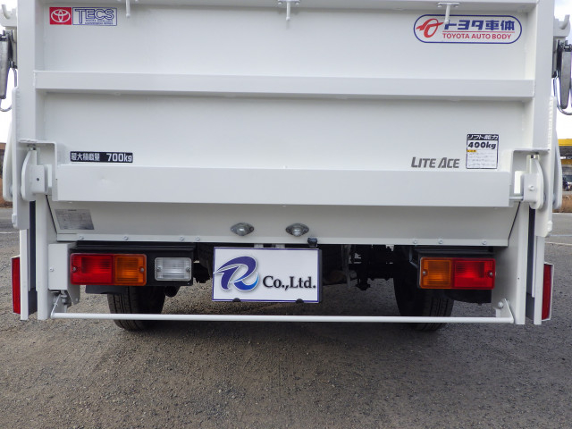 トヨタ ライトエース 小型 平ボディ DBF-S402U(99129) 42枚目