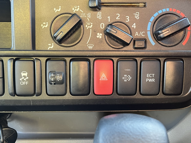 トヨタ ダイナ 小型 平ボディ 2RG-XZC605(99130) 23枚目