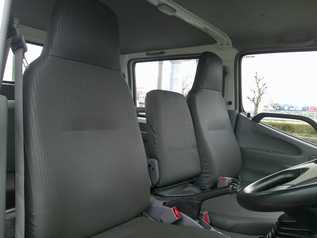 日野 デュトロ 小型 Wキャブ TKG-XZU605M(99153) 17枚目