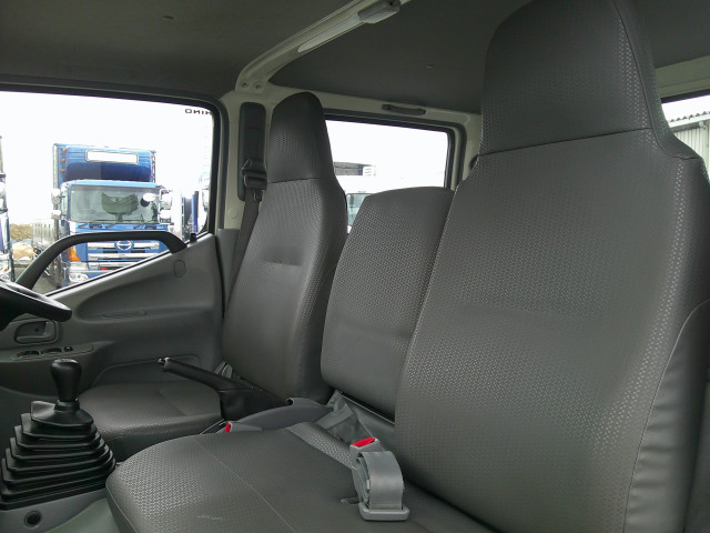 日野 デュトロ 小型 Wキャブ TKG-XZU605M(99153) 18枚目