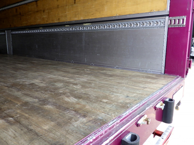 UDトラックス（日産） クオン 大型 ウィング 2PG-CG5CA(99157) 35枚目