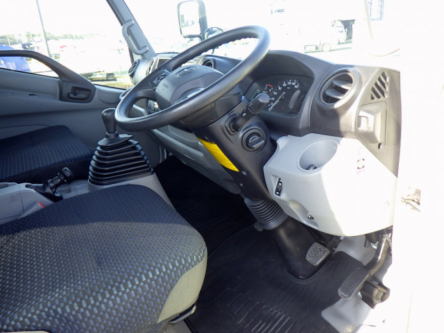 トヨタ ダイナ 小型 平ボディ 2RG-XZU710(99156) 42枚目