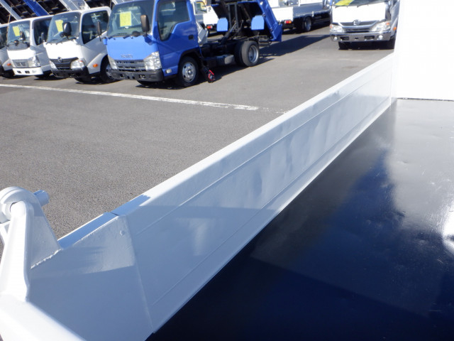 いすゞ エルフ 小型 土砂ダンプ 2RG-NKR88AD(99161) 9枚目